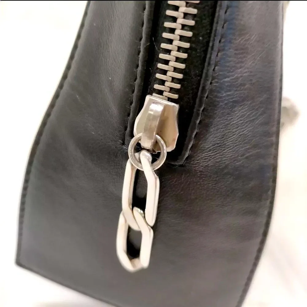 Chanel Vtg Black Vertical Quilted Leather Mademoiselle Ligne Camera Shoulder Bag
